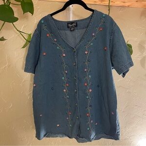 Vintage Angelique Denim Button-Up Shirt w/floral detail